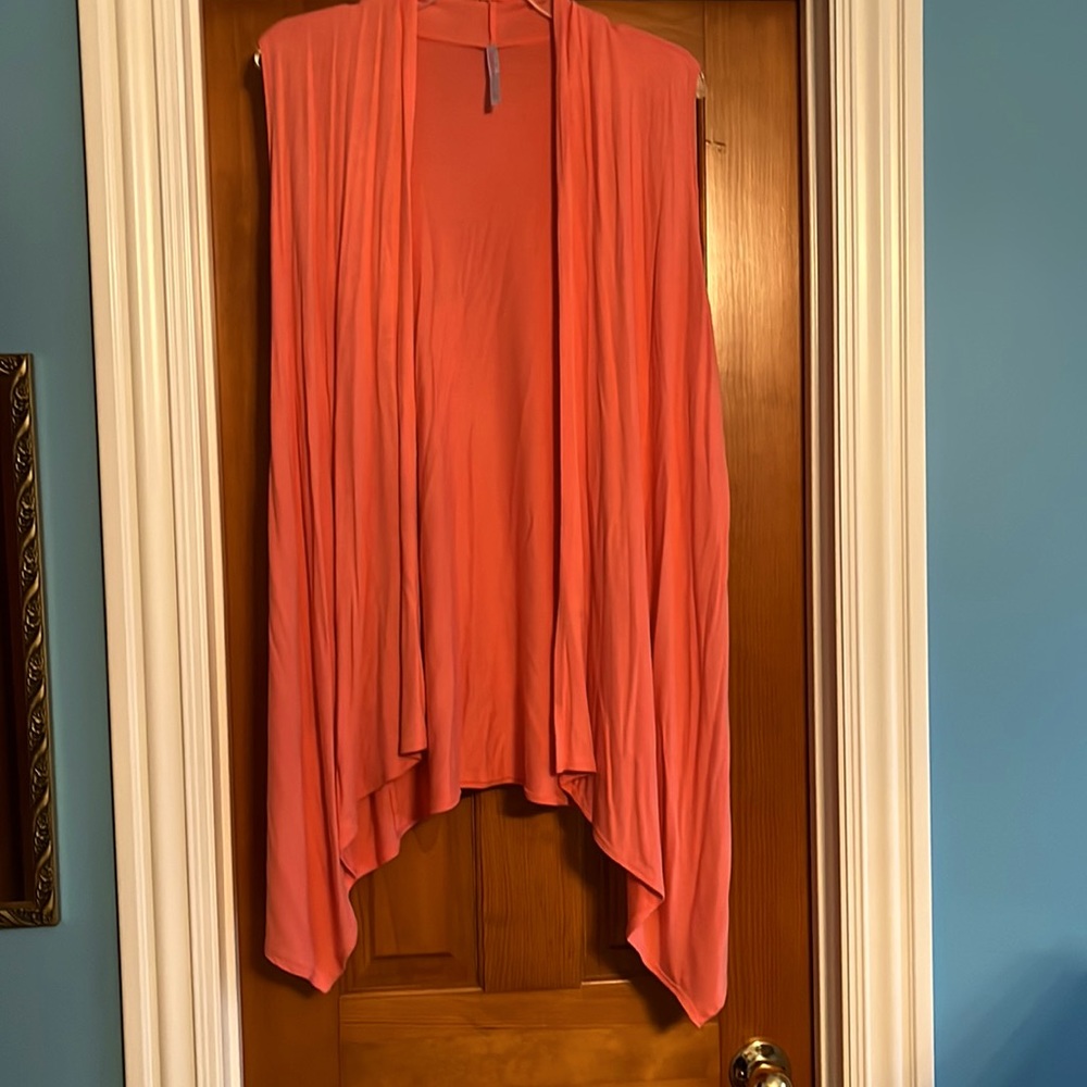Size XL Azules sleeveless cardigan. Peach. No flaws.